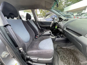 CLEAN 2008 H-o-n-d-a Fit Sport - Product Image 2