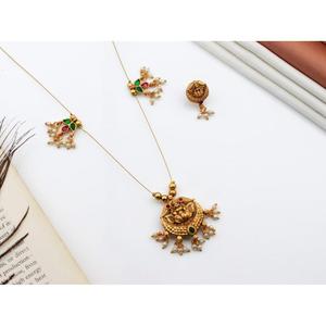 Conjunto de Colgante de Plata Oxidada de Alta Demanda para Mujer con Acabado Dorado, Joyería Étnica para Uso Casual, Oficina y Eventos Culturales - Product Image 3