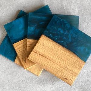 Sous-verres carrés en bois et résine faits à la main avec une variété très vendue - cadeaux d'entreprise - décoration de table - Product Image 1