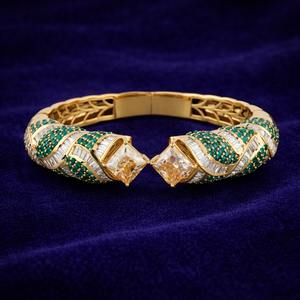 Bracelet jonc en argent sterling 925 serti de moissanite, bracelet statement pour femme, bijou hip-hop à porter au quotidien - Product Image 1