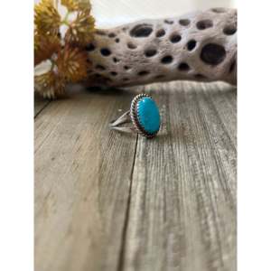 Bague statement en turquoise Kingman et argent sterling, fabrication artisanale Navajo, taille 8, pour un usage quotidien - Product Image 4