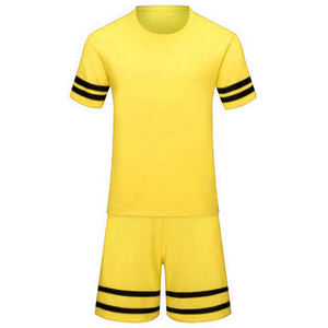 Uniforme de football sublimé personnalisé, maillot de football et short fabriqués au Pakistan, uniformes de sublimation de conception propre - Product Image 5