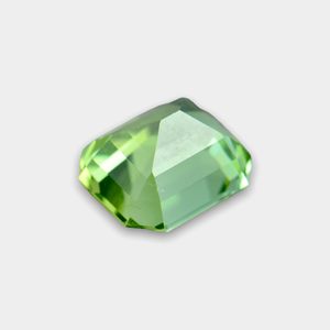 Turmalina Verde Natural de Corte Esmeralda Excelente de 2.54 CT, Sin Tratamiento, Proveniente de Afganistán, 18.6x7.5x5.5mm - Product Image 3
