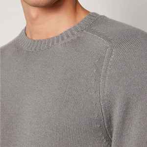 Fabricant OEM, pulls cardigan en coton pour hommes, chandails boutonnés à manches longues en tricot doux pour une tenue décontractée ou un uniforme de travail - Product Image 3