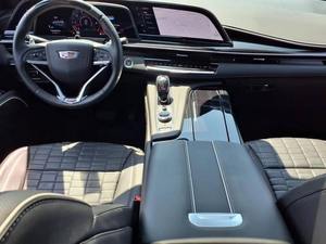 2024 CT4-V Blackwing Fleetwood Voiture d'occasion haut de gamme avec sièges en cuir foncé Transmission automatique Moteur 8L - Product Image 2