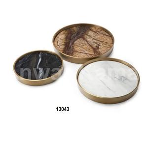 Plateau de service en bois avec poignée en forme de feuille de fleur et deux pots à bonbons - Product Image 4