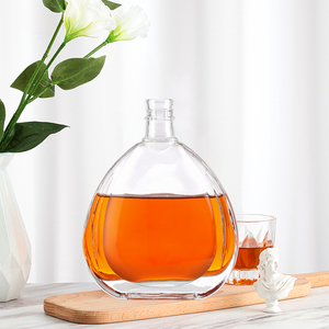 Bouteille de spiritueux en verre brillant de haute qualité en forme de drap d'eau plat de 750ml pour vodka tequila whisky - Product Image 6