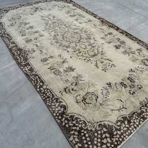 Vintage Turkish Rug, Large 5.6x9.4 ft (171x288 cm) Rug, <b>Brown</b> Moroccan <b>Wool</b> Rug - Product Image 2