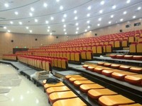 Tribunes télescopiques à structure en acier JY-769, sièges rétractables pour stades intérieurs et extérieurs, installations sportives