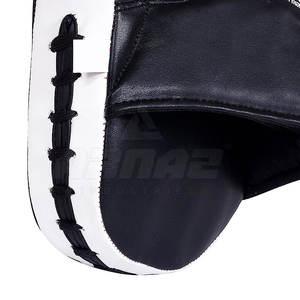 Almohadillas de enfoque transpirables con soporte de Palma acolchado Almohadillas de enfoque de alto rendimiento para boxeo, kickboxing y MMA - Product Image 6