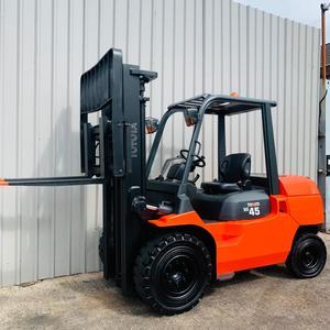 Toyota Handmatige Vorkheftruck Met 3-traps Mast Voor Restaurantgebruik Met De Hand Aangedreven Door <span class=keywords><strong>Taylor</strong></span> En Heli-Kerncomponenten