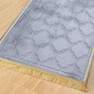 Alfombra de Oración Islámica Étnica de Lujo y Alta Calidad, 100% Poliéster, Personalizable - Product Image 4