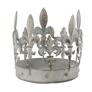 Couronne en métal Décoration royale et élégante Matériau de haute qualité Idéal pour la décoration de bureau à domicile et d'événement de luxe - Product Image 4