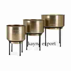Macetero de metal chapado en oro hecho a mano con soporte para decoración de hogar y jardín - Product Image 6