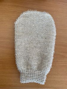 Gant exfoliant en coton et lin naturel Gant de douche léger et durable Gant de massage Caractéristique Fabrication italienne Personnalisable pour les soins du corps - Product Image 3