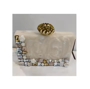 Pochette en résine pour dames faite à la main en résine personnalisée de luxe par crescent crafts - Product Image 4