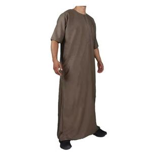 พรีเมี่ยม emirati thobe ป่าหรูหรา kandura เครื่องแต่งกายอาหรับแบบดั้งเดิม jubba ผู้ชายที่สง่างามเสื้อผ้าอิสลามที่ทันสมัยและระบายอากาศได้ดี - Product Image 5