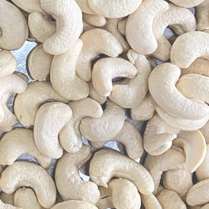 เวียดนาม ผู้จัดจำหน่ายที่เชื่อถือได้ เม็ดมะม่วงหิมพานต์ดิบ เม็ดมะม่วงหิมพานต์จากเวียดนาม ส่งออกเม็ดมะม่วงหิมพานต์ไปยังดูไบ สหภาพยุโรป และตะวันออกกลาง - Product Image 1