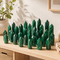 Tour de cristal de malachite de 6 cm, pointe de pierre verte polie, obélisque de guérison pour la décoration intérieure, la méditation et les cadeaux