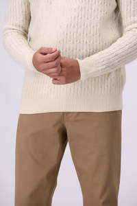 Pull personnalisé brodé pour homme, pull unisexe uni élégant en tricot torsadé, fabriqué au Pakistan, services OEM, étiquette avant, motif d'hiver - Product Image 6