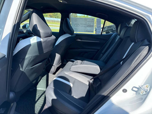 รถยนต์ซีดานขนาดกลาง ปี 2025 คุณภาพดี เครื่องยนต์เบนซิน 2.0 ลิตร / 2.5 ลิตร เกียร์อัตโนมัติ รุ่นสปอร์ตหรู ขับเคลื่อนด้วยพวงมาลัยซ้าย สำหรับส่งออก - Product Image 3