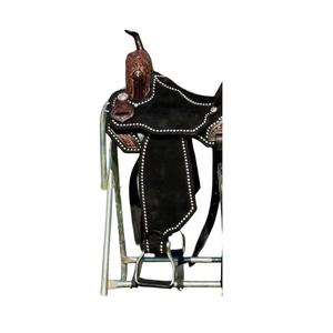 Sillín sin árboles occidental de diseñador Premium, cuero DD de color negro con parche de cuero con herramientas florales, asiento acolchado, tachuela para montar a caballo - Product Image 2