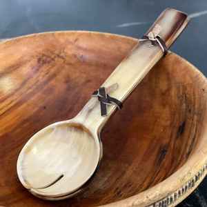 Cuillère artisanale moderne et écologique en corne de buffle/vache, taille personnalisée, pour cuisine indienne, thé/café, design classique - Product Image 1