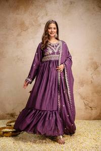 ชุดเดรสปักลายหรูหราพรีเมียม แขนยาว ขนาด 53 54 นิ้ว ผ้าคลุมไหล่ยาว 7 เมตร พร้อมผ้าปักลายประยุกต์แบบดั้งเดิมสำหรับผู้หญิง - Product Image 4