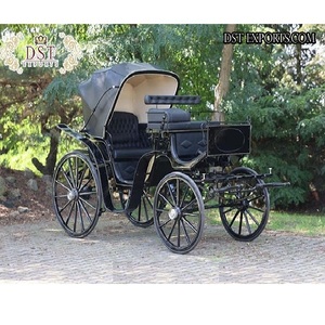 Black Barouche Sightseeing Calèche tirée par des chevaux Style anglais Victoria Carriage avec auvent Antique Victoria Horse Carriage USA - Product Image 1