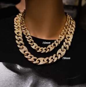 Colgantes y dijes de moissanita de Plata de Ley de 19MM Mariner Cadena cubana Compromiso para hombres Diseño de lujo certificado IGI - Product Image 6