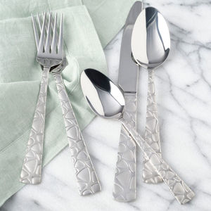 Ensemble de couverts en métal faits à la main de couleur argent admirable - Product Image 4