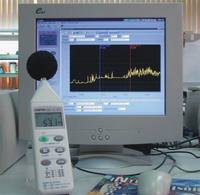 Sonometre avec plage de mesure de 30 à 130 dB et précision de 1,5 dB