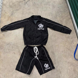 Ensemble de survêtements en nylon respirant de haute qualité pour hommes, nouveau design le plus vendu pour les vêtements de sport de course en plein air avec motif solide - Product Image 1