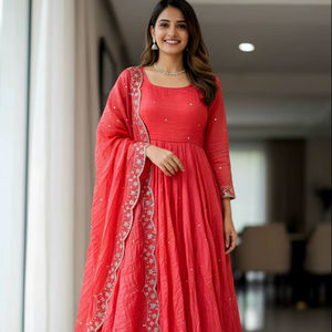 De Coral a Esmeralda, de Pastel a Lavanda, Estos Vestidos Redefinen la Belleza Étnica Atemporal - Product Image 1