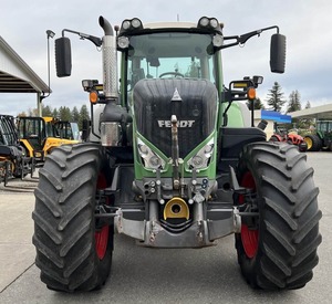 2015 Fendt 828 Vario Tractor de rendimiento Premium con potencia inteligente - Product Image 1