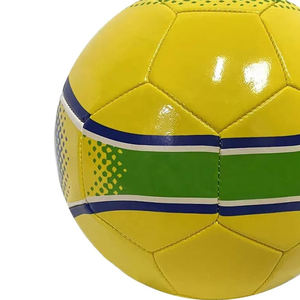 Ballons de football d'entraînement professionnels, cuir PU de haute qualité, écologiques, durables, cousus à la machine, style classique, logo personnalisable - Product Image 5