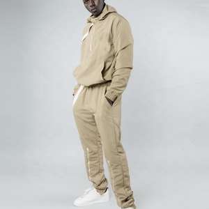 Ensemble de survêtement streetwear d'hiver pour homme, personnalisé, avec sweat à capuche et pantalon de jogging ample, motif uni, respirant - Product Image 4