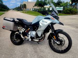 Motocyclette d'occasion BMW GS 850 2021 à bas prix à vendre - Product Image 4