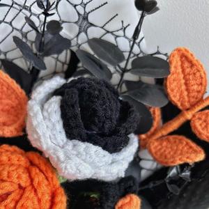 Bouquet de fleurs artificielles en coton au crochet, motif chauve-souris et araignée d'Halloween, produit fini transfrontalier, ornement durable, cadeau d'Acki - Product Image 2