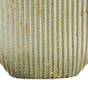 Vases en métal de luxe, élégants, argentés, décoration d'intérieur contemporaine avec une forme ovale unique et un design côtelé saisissant, fabriqués en bois - Product Image 2