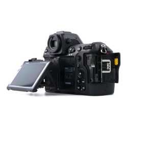 Cámara Digital sin Espejo Z8 a Buen Precio, Sensor CMOS de 48MP, Imágenes de Formato Completo, Video 8K, Autoenfoque Avanzado, MicroSD, Zoom Óptico de 10x-20x - Product Image 1