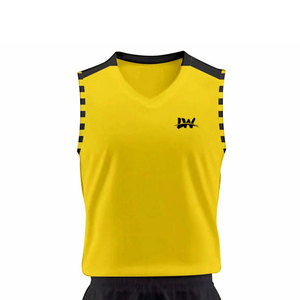 ชุดบาสเก็ตบอลราคาโรงงาน ชุดบาสเก็ตบอลระบายอากาศแบบกำหนดเอง ออกแบบชุดบาสเก็ตบอลของคุณเอง - Product Image 4