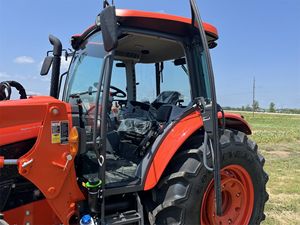 Usado para Kubota M7060 4WD Tractor de ruedas para agricultura Entrega rápida Buen precio LA1154 Disponible para la venta - Product Image 4