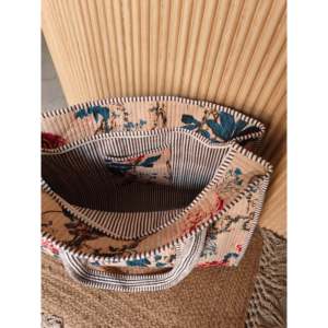 Bolso Tote Cuadrado Beige Botanic Bae con Cremallera, Algodón y Algodón Reciclado, Colores Mezclados, Producto Promocional - Product Image 3