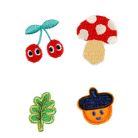 Parches Termoadhesivos de Fieltro de Tela No Tejida Ecológica con Bordado de Dibujos Animados, PVC Multiforma (Corazón, Flor) Multiusos para Sombreros NODA