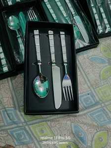 Ensemble de couverts en acier inoxydable incrusté de nacre de luxe couverts personnalisés avec finition miroir pour la maison et l'hôtel - Product Image 3