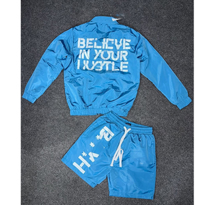 Vente en gros de qualité supérieure Ensemble t-shirt en polyester personnalisé pour hommes Short de survêtement zippé réfléchissant Ensembles de jogging Vente en gros en nylon - Product Image 4