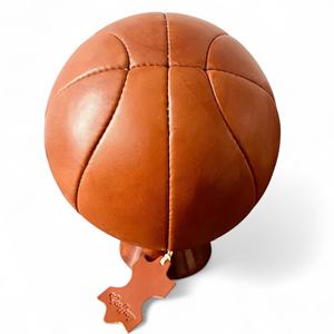 Ballon de basket NBA Geoffrey avec base en bois - Cuir de vache vintage rétro brun clair, léger et durable, taille 5 - Product Image 1