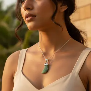 Collar con Colgante de Jade y Plata 925 - Piedra Natural con Baño de Oro Rosa y Rodio - Product Image 2