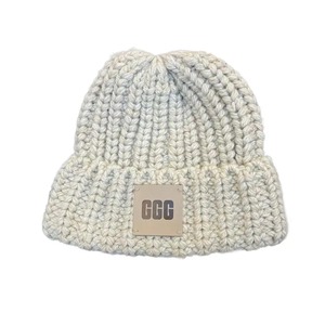 Bonnet d'hiver unisexe tendance en tricot avec motif alphabet, couleur unie, pointe sur le dessus, chaud et épais, pour adulte, idéal pour l'extérieur et les voyages en automne - Product Image 2